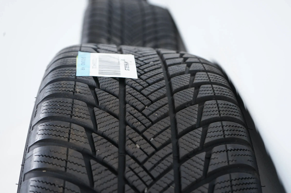 Mercedes GLA GLB H247 Winterräder Winterreifen 235 50 19 Zoll Detailansicht 10