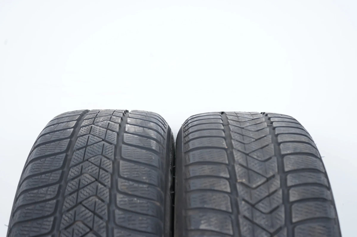 2x pneus hiver Pirelli 225 60 18 pouces DOT20 env. 5mm Bmw* Vue détaillée 4