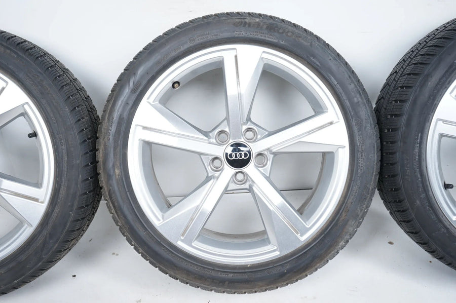 Audi A1 GB Allwetterräder mit neuen Allwetterreifen 215 45 17 Zoll 82A601025G
