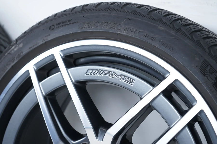 Pneus hiver et jantes hiver 19 pouces pour Mercedes E43, E53 AMG et W213