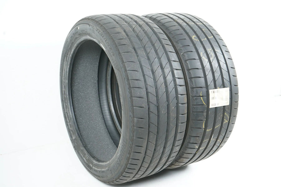 2 x Summer tires Bridgestone 255 40 20 inch DOT22 approx. 6mm MO