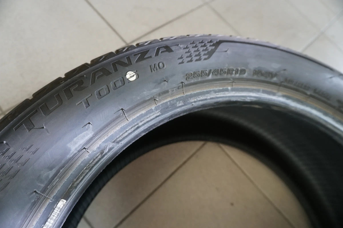 2 X 255 45 R19 104Y Summer tires Bridgestone Turanza T005 MO 2022 6.5mm Detail view 4