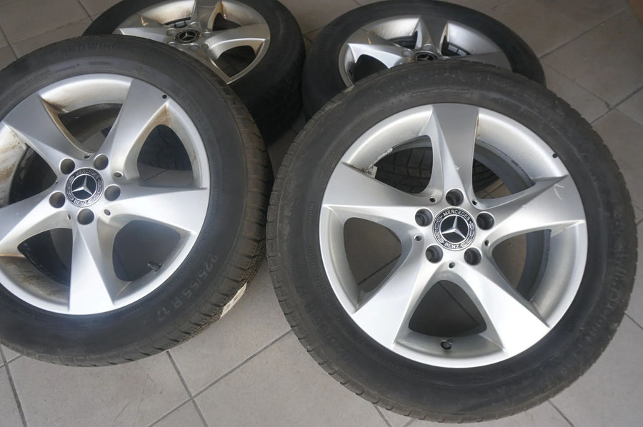 Original Mercedes V-Klasse Vito W447 17 Zoll Alufelgen Winterräder Winterreifen
