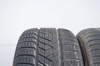 2x Pirelli winter tires 235 65 17 inch DOT20/19 MO approx. 6 mm tread depth