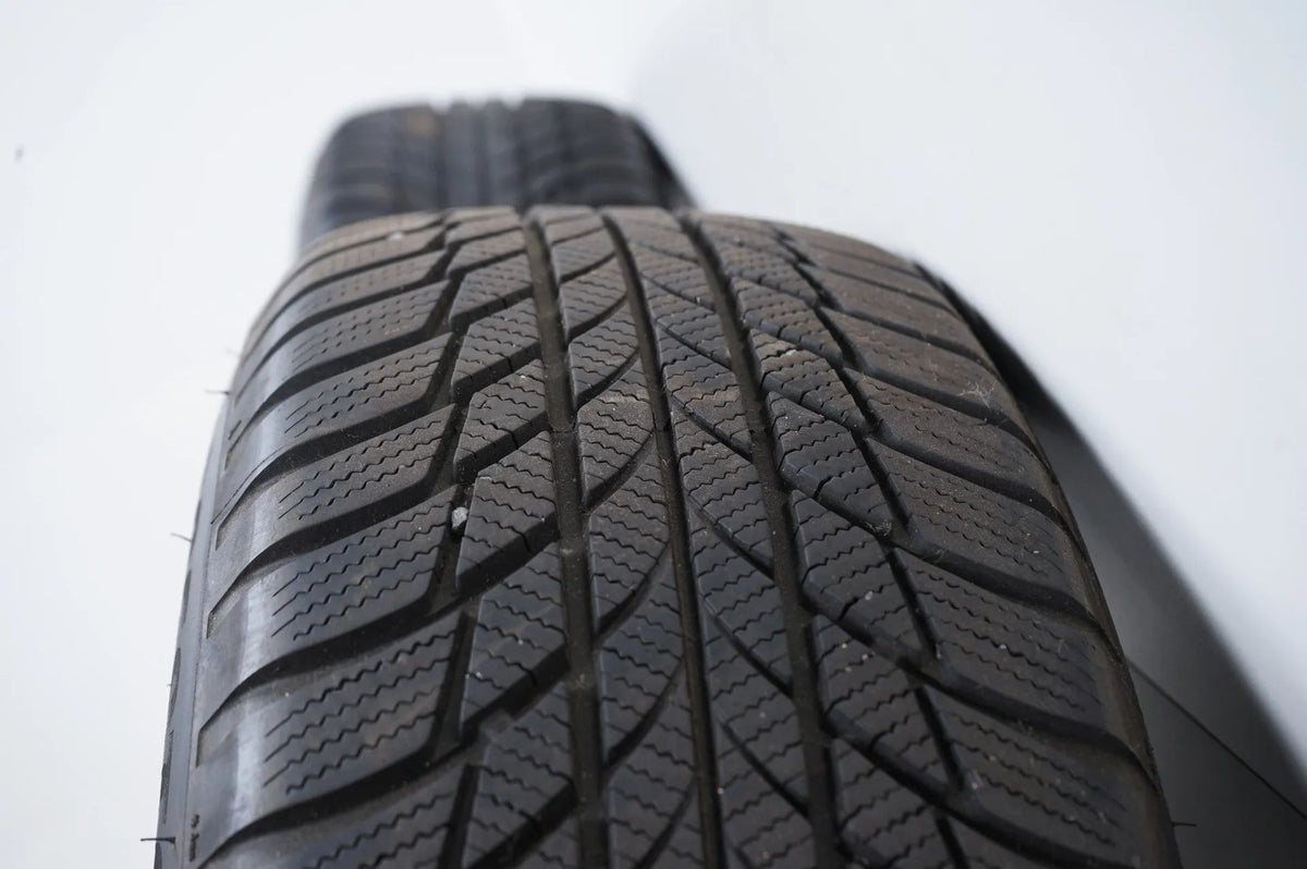 Audi Q3 83A F3 winter tires/wheels 215/65/17 inch Detailansicht 11