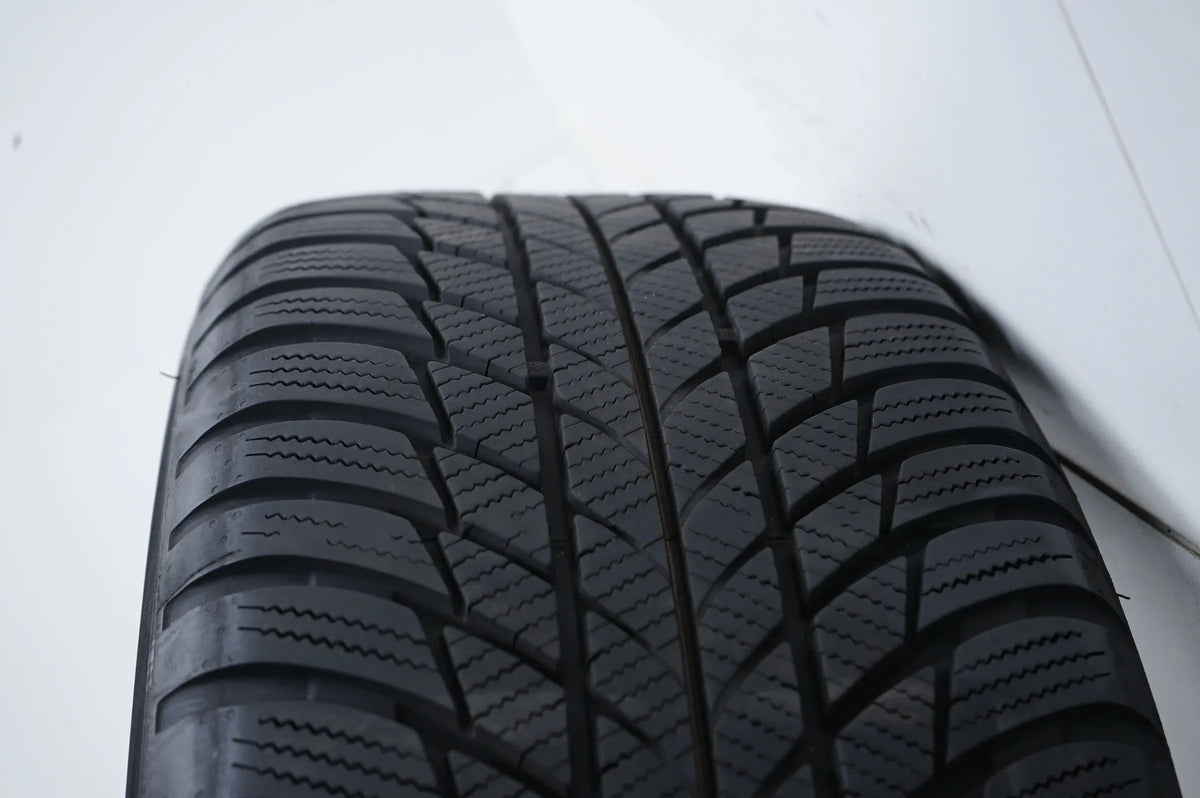 Ruote invernali e pneumatici invernali BMW Serie 3 Serie 4 G20 G21 225 50 17 pollici Visualizzazione dettagliata 12