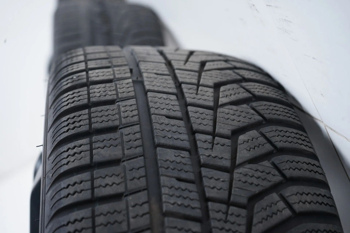 MINI F55 F56 F57 Winter Wheels Winter Tires 195 45 18 inch Detailansicht 15