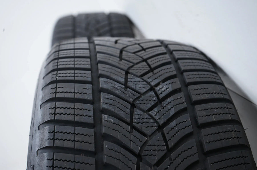 Zimní disky a pneumatiky BMW řady 4 i4 G26 225 55 17 palců