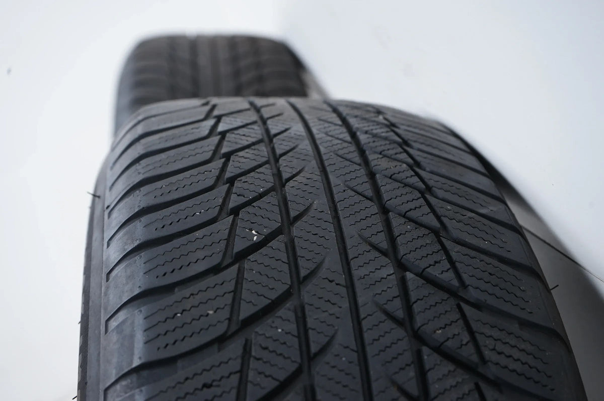MINI Countryman F60 summer tires, summer wheels 205/65 R16 inch 517 Detailansicht 12