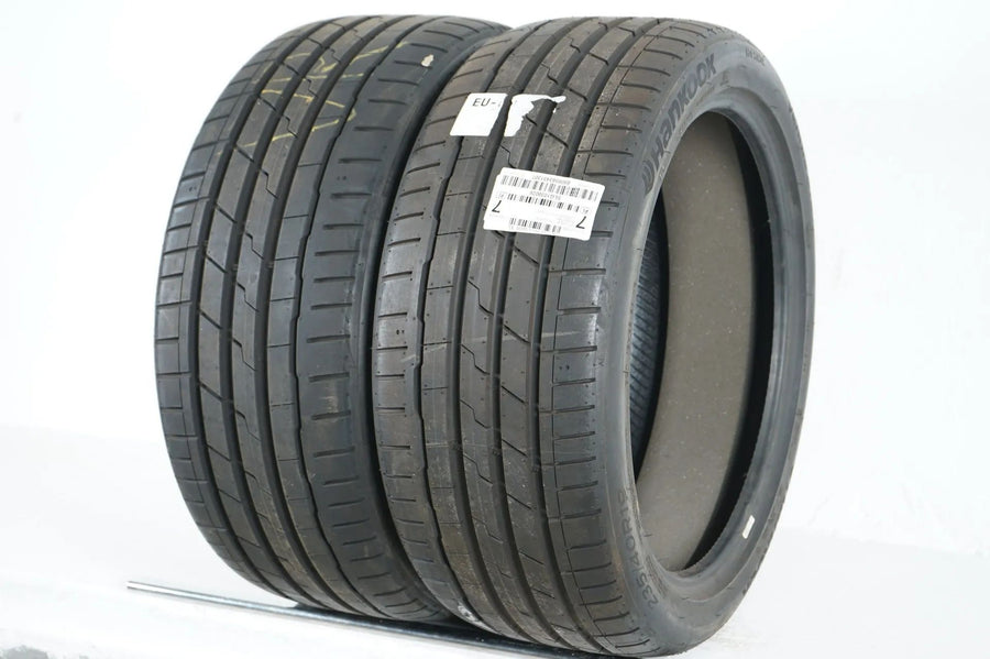 2 x Hankook Demo Summer Tires 235 40 19 Inch DOT22 Tesla
