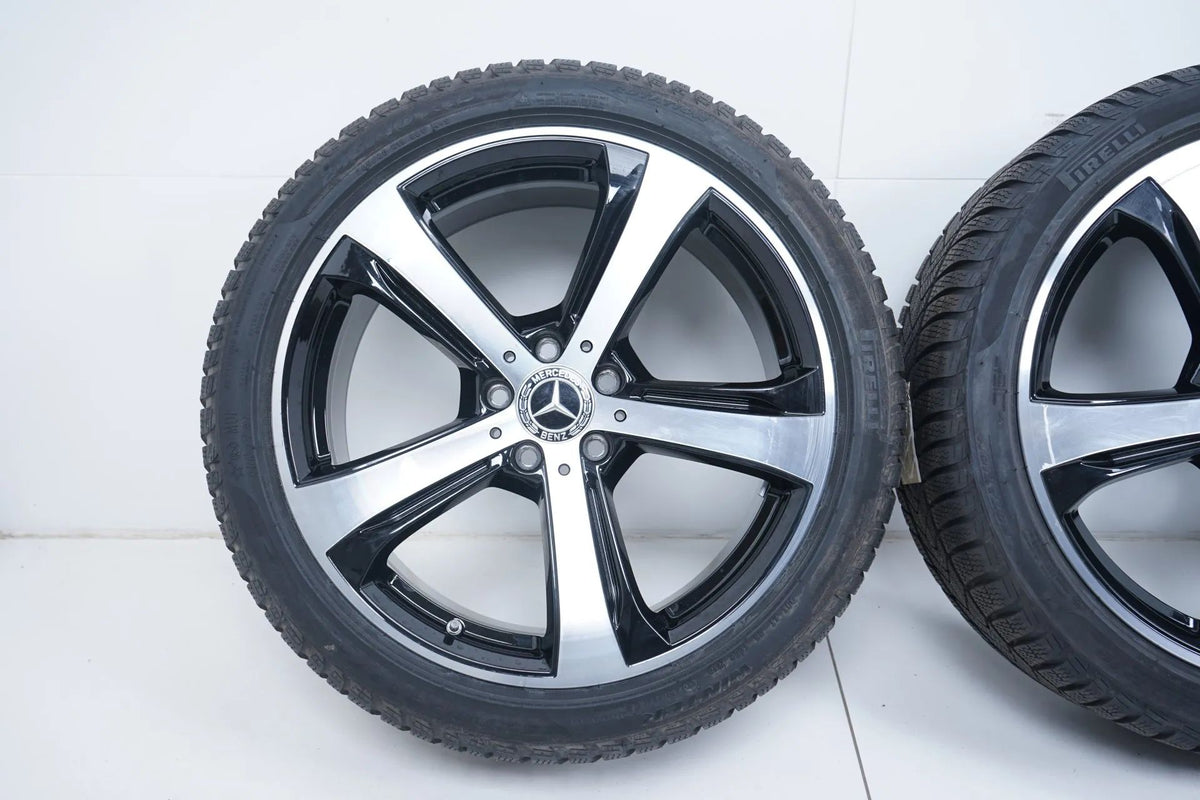 Mercedes C-Class All-Terrain W206 Winter Wheels 245/40/19 inch Detailansicht 3