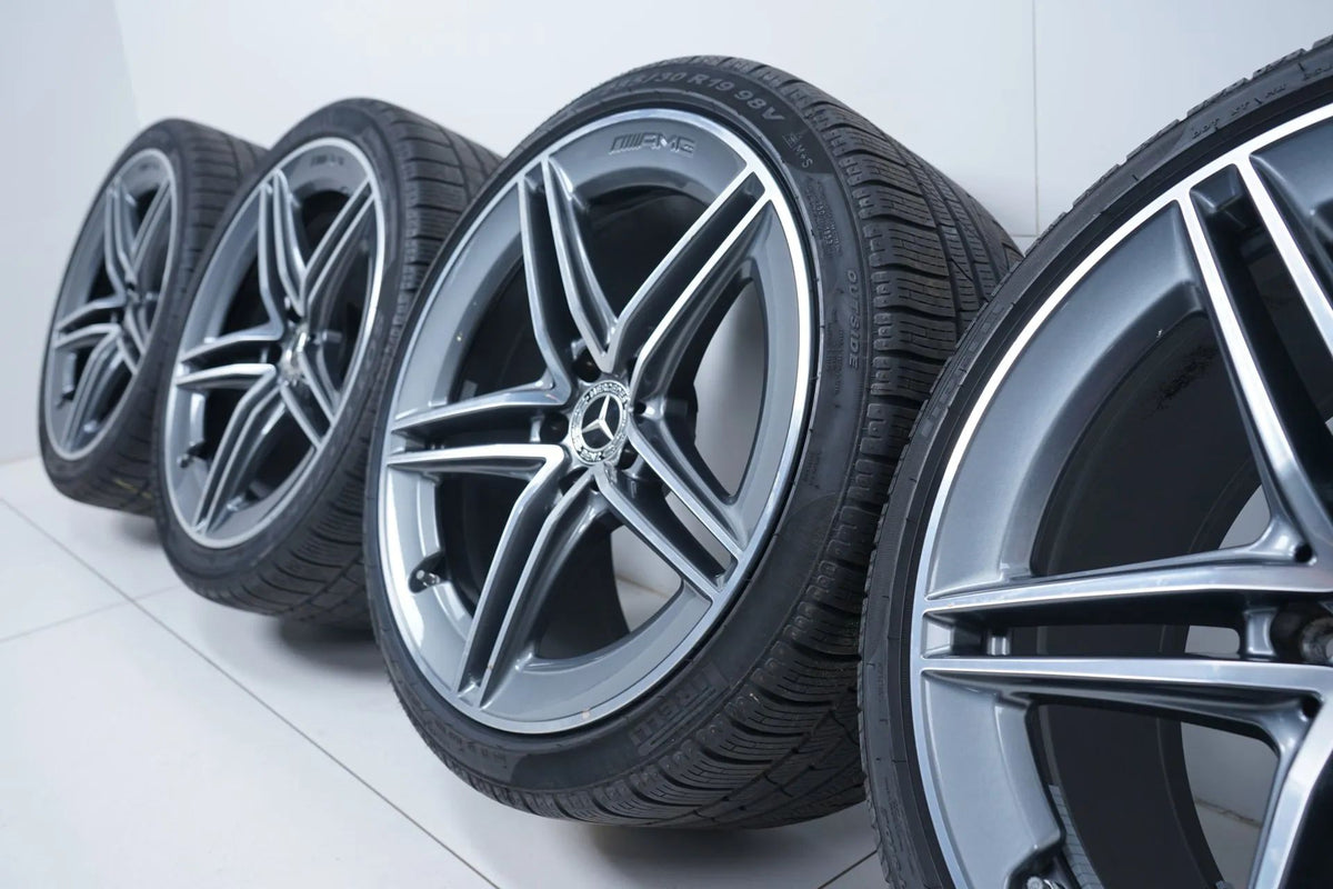 Mercedes C63 kupé AMG W205 zimní pneumatiky zimní kola 19 palců Detailní zobrazení 8