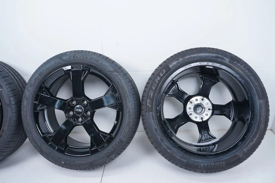 MINI Countryman U25 BMW X1 U11 Summer Wheels 245 45 19 inch