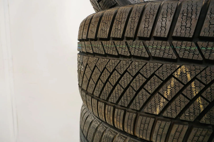 NEW DEMO Winter Tires 255/35 R19 Continental BMW * DOT16