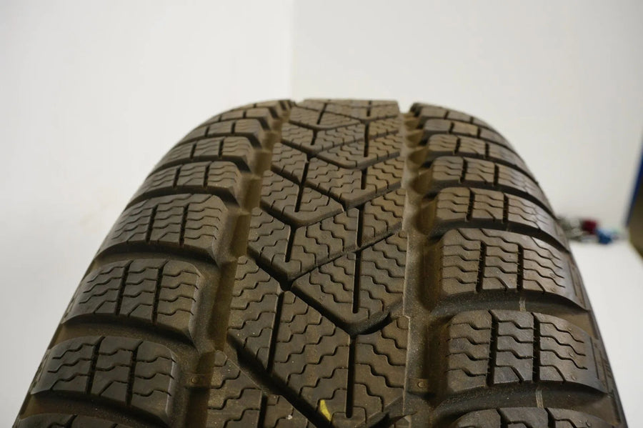 2 X 215 60 R18 98H Winterreifen Pirelli SottoZero 3 MOE RFT RunFlat 2018 8mm