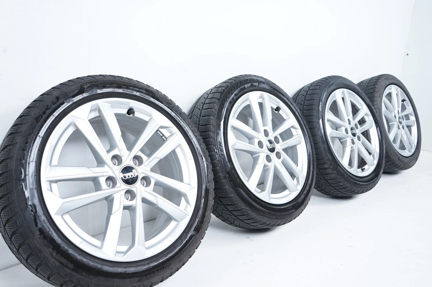 Audi A3 GY 8Y Pneus hiver Roues hiver 205 50 17 pouces