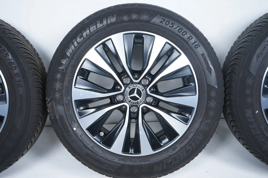 Pneus hiver et jantes hiver 16 pouces pour Mercedes Classe AB W177 B247