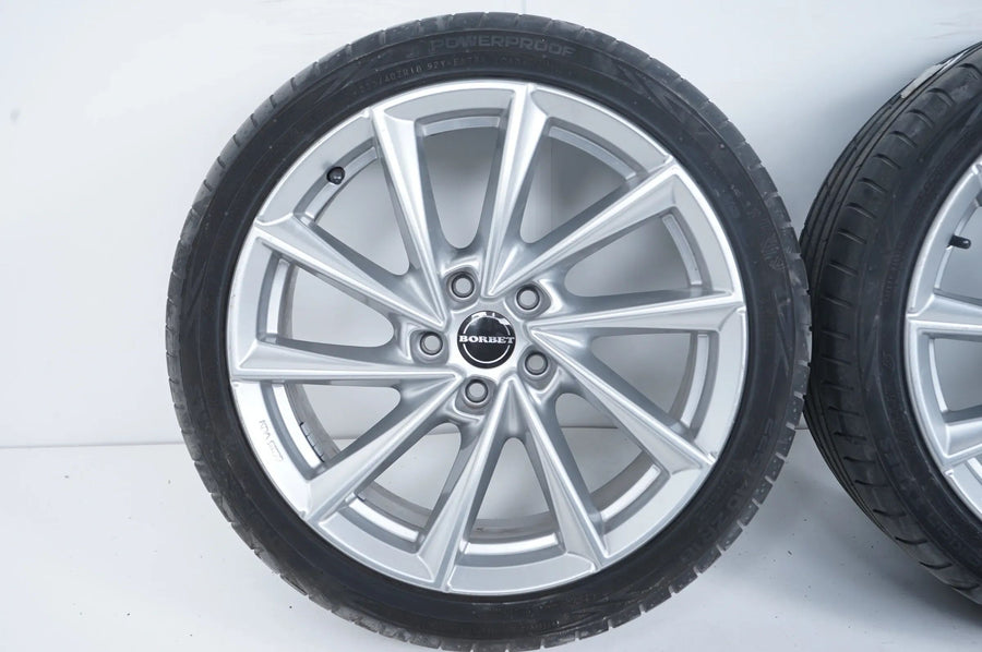Audi A3 Seat VW Skoda Jantes d'été Pneus d'été 225 40 18 Pouces