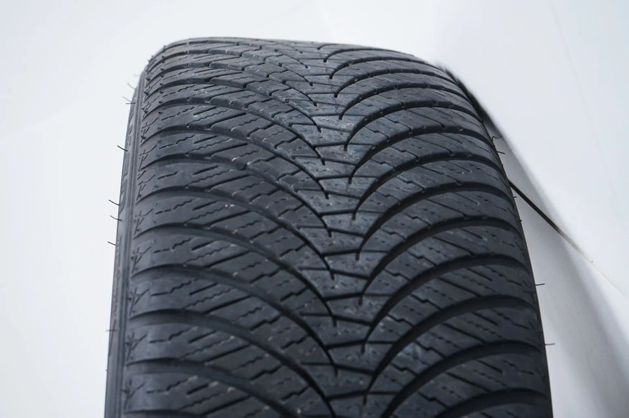 Mercedes Classe C W206 pneumatici per tutte le stagioni ruote invernali da 18 pollici