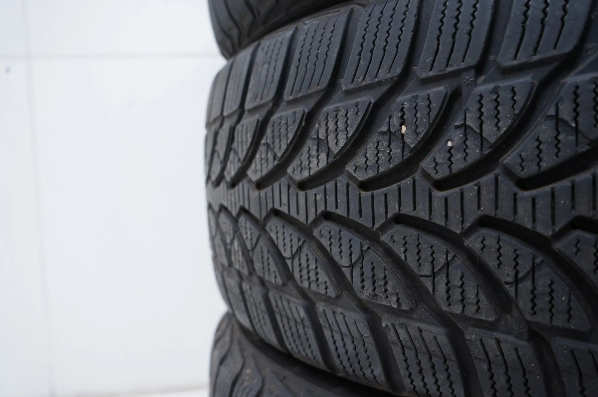 4x Winter tires 205 60 16 inch Bridgestone DOT17/14 BMW* approx. 4mm Detail view 7