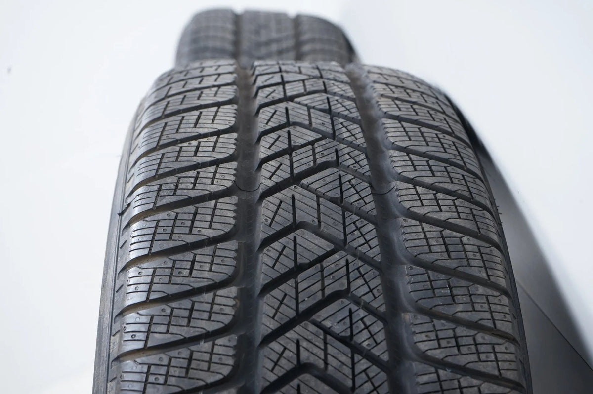 Original Mercedes EQC 19 inch alloy wheels winter tires winter wheels 235 55 R19 7mm Detailansicht 11