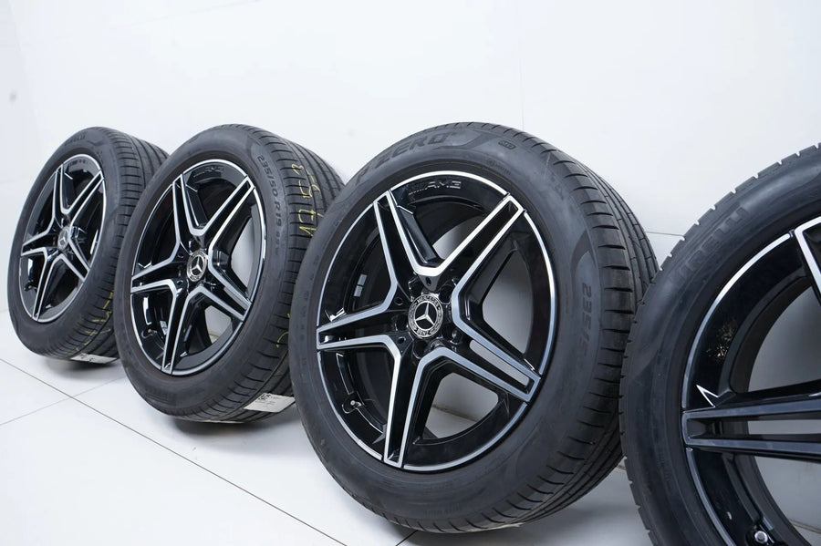 Mercedes GLA GLB X247 H247 AMG Winterräder mit neuen Winterreifen 235 50 19 Zoll