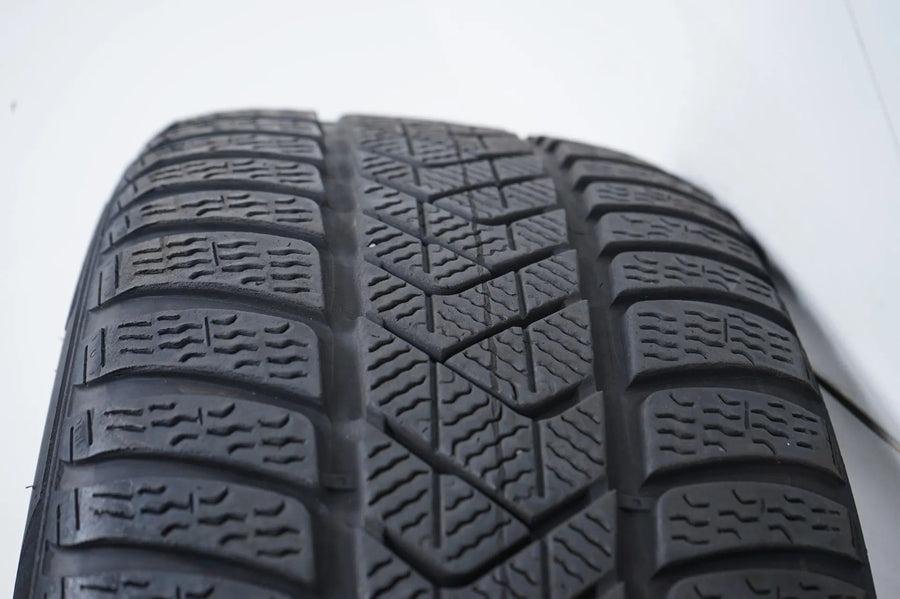 Mercedes C-Class W206 winter tires/wheels 225/45/18 inch