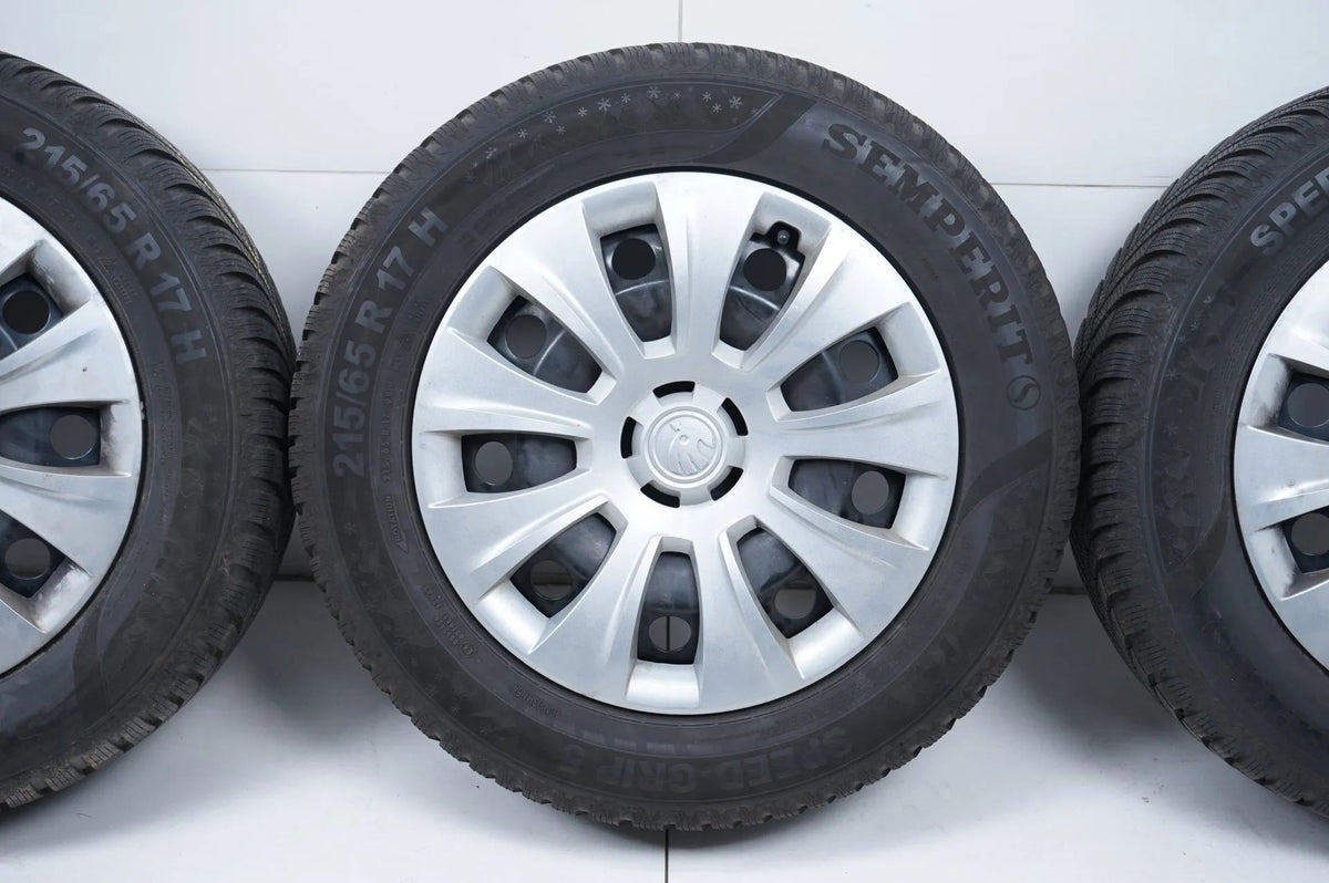 Audi Q3 83A F3 winter tires/wheels 215/65/17 inch Detailansicht 5