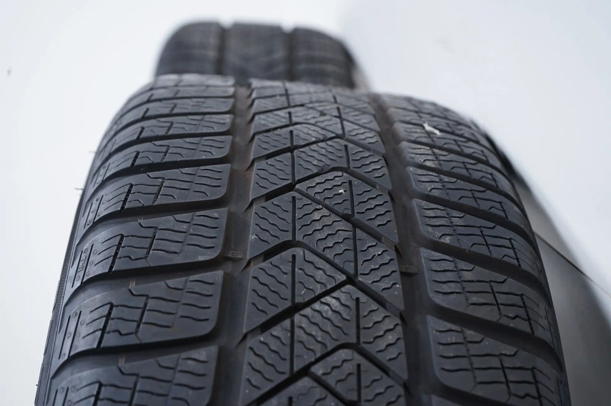 Mercedes C-Class W206 winter tires/wheels 225/45/18 inch Detailansicht 15
