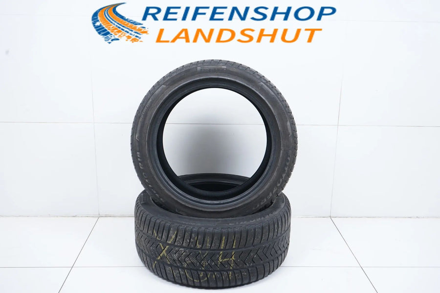 2x Winterreifen 275 40 18 Zoll Pirelli ca.4 mm DOT21/19 MO