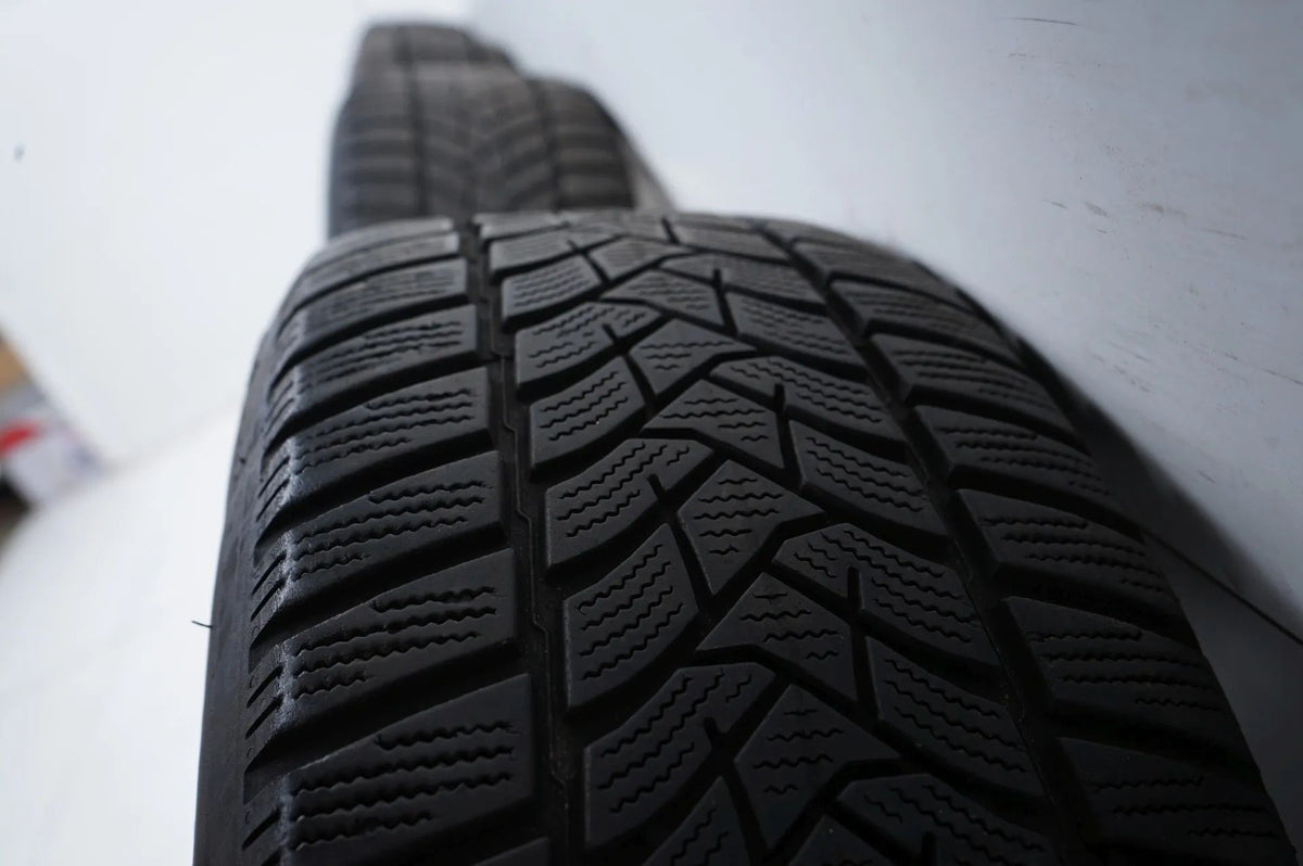 Pneumatici invernali e ruote invernali VW Volkswagen Passat 3G 215 60 16 pollici Visualizzazione dettagliata 9