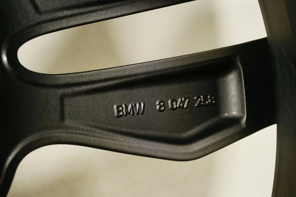 1 x hliníkový disk BMW řady 6 GT 7 G11 G12 G32 20 palců 760M 8047258 10J Detailní zobrazení 6