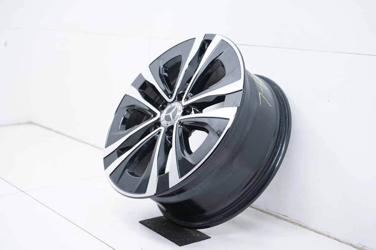 1 x Mercedes A B W177 W247 W118 lichtmetalen velg 18 inch A1774013100 Detailweergave 3