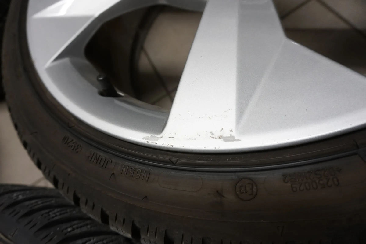 Original Audi A3 8Y 18 Zoll Alufelgen Winterräder Winterreifen 225 40 R18 9mm Detail view 9