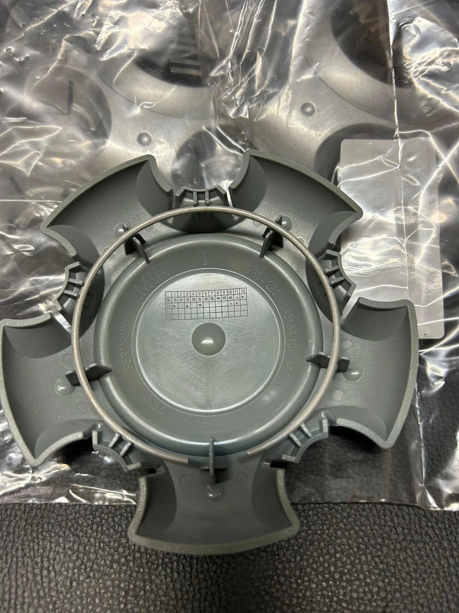 4x Original Neu MINI R50 R57 R58 R60 R61 Stahlfelgen Nabendeckel 9804232