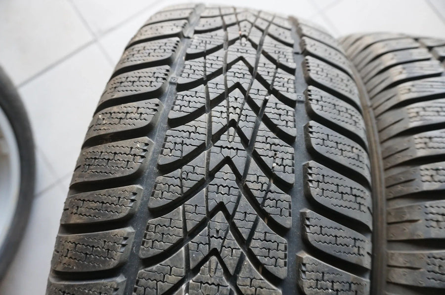 Original Audi A4 B9 Alufelgen Winterräder Winterreifen 225 50 R17 98H 2019 7mm