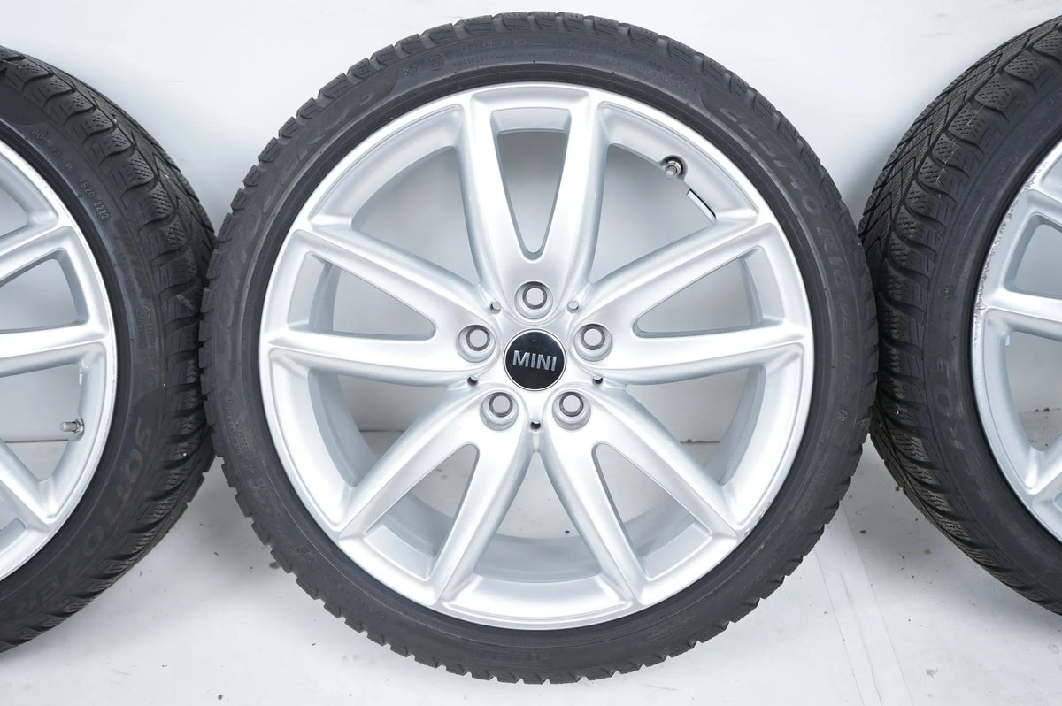 MINI Clubman F54 vinterhjul vinterdæk 225 40 18 tommer Detaljevisning 7