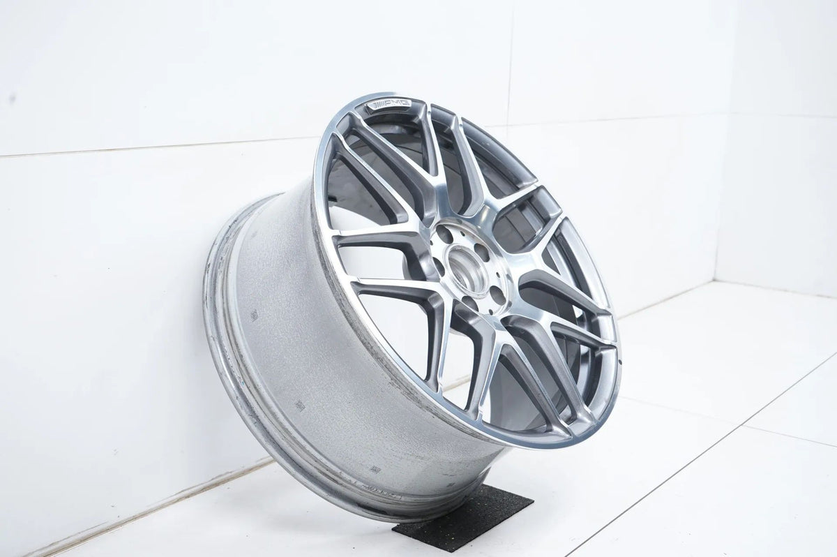 1 x Mercedes A45 CLA45 AMG W177 hliníkový disk 19 palců A1774012400 9J ET52 Detailní zobrazení 2
