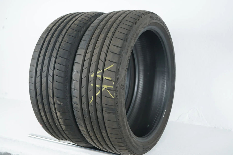 2x Bridgestone summer tires 225/40/19 inch DOT22 approx. 6mm tread depth BMW*