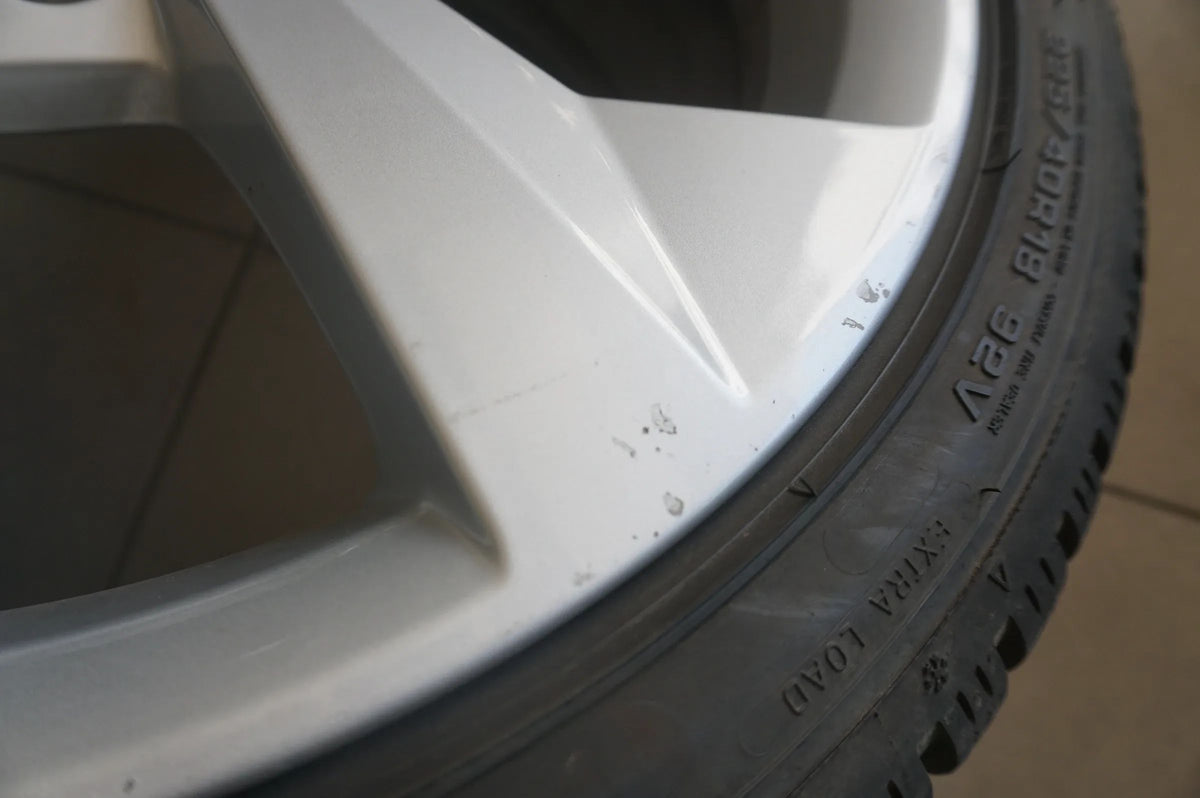 Original Audi A3 8Y 18 Zoll Alufelgen Winterräder Winterreifen 225 40 R18 9mm Vue détaillée 3