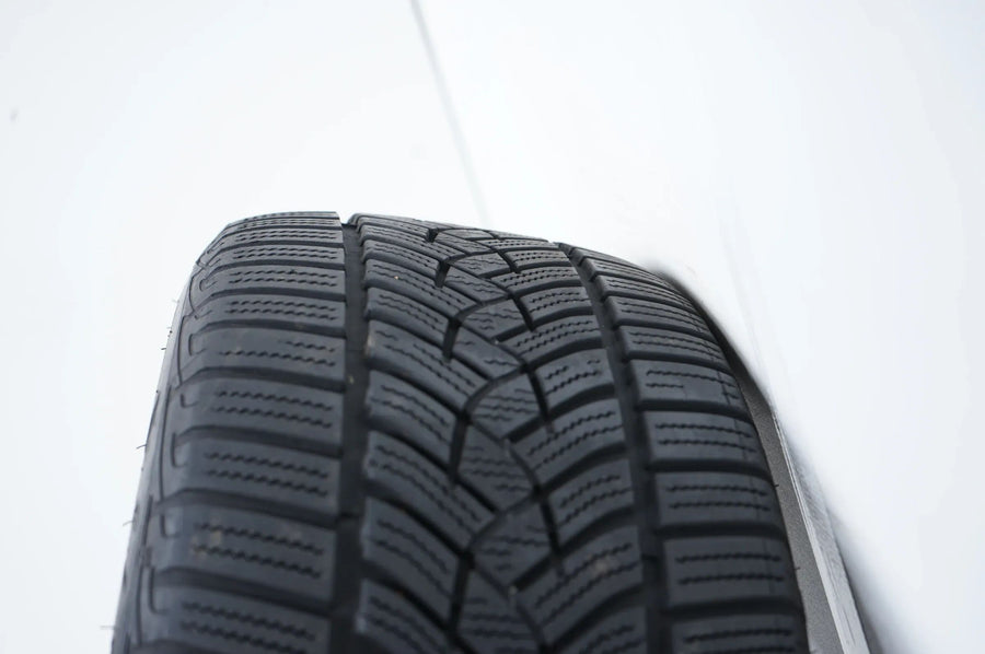 Mercedes C Klasse W206 Hybrid Winterräder Winterreifen 17 Zoll