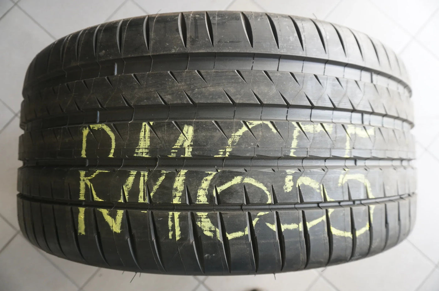 1 X 315 40 ZR21 R21 114Y Pneus été Michelin Pilot Sport 4 SUV MO1 2019 7mm