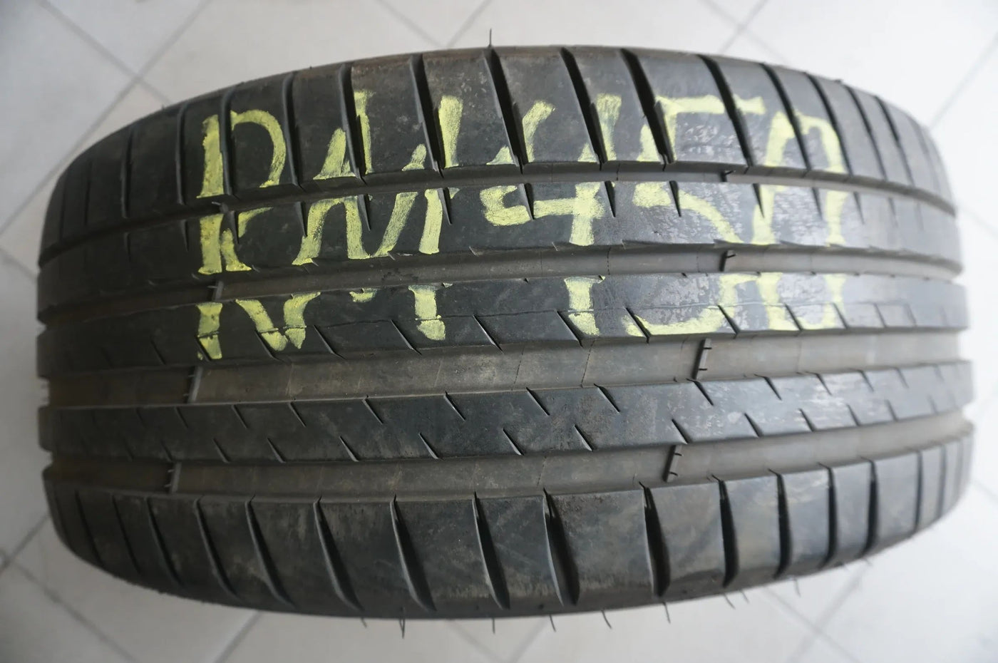 1 X 245 40 R19 98Y pneu été Michelin Pilot Sport 4 * ZP RSC RunFlat 2020 6mm