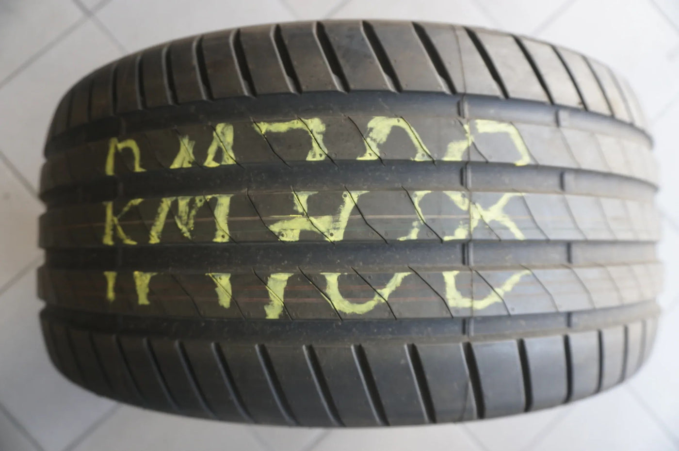 1 X 245 35 ZR19 R19 93Y Sommerreifen Bridgestone Potenza Sport MO1 2022 5,5mm