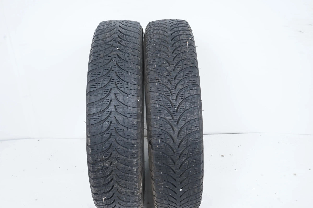2x BMW i3 Pneus hiver 155 70 19 pouces BMW * 88Q DOT19/17 env. 4,5mm Detailansicht 2