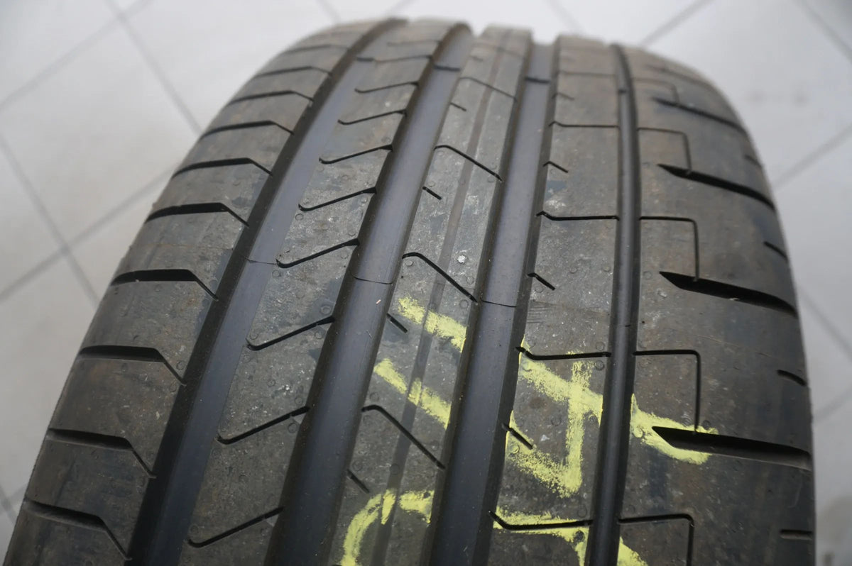 1 X 255 45 ZR20 R20 105Y Pneu d'été Pirelli P Zero PZero MO 2022 7mm Detailansicht 2