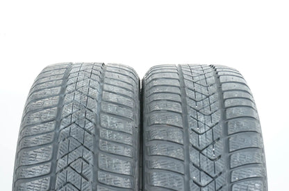 2x Pneus hiver Pirelli 245 40 19 pouces DOT18 env. 6mm MO Bmw* RFT