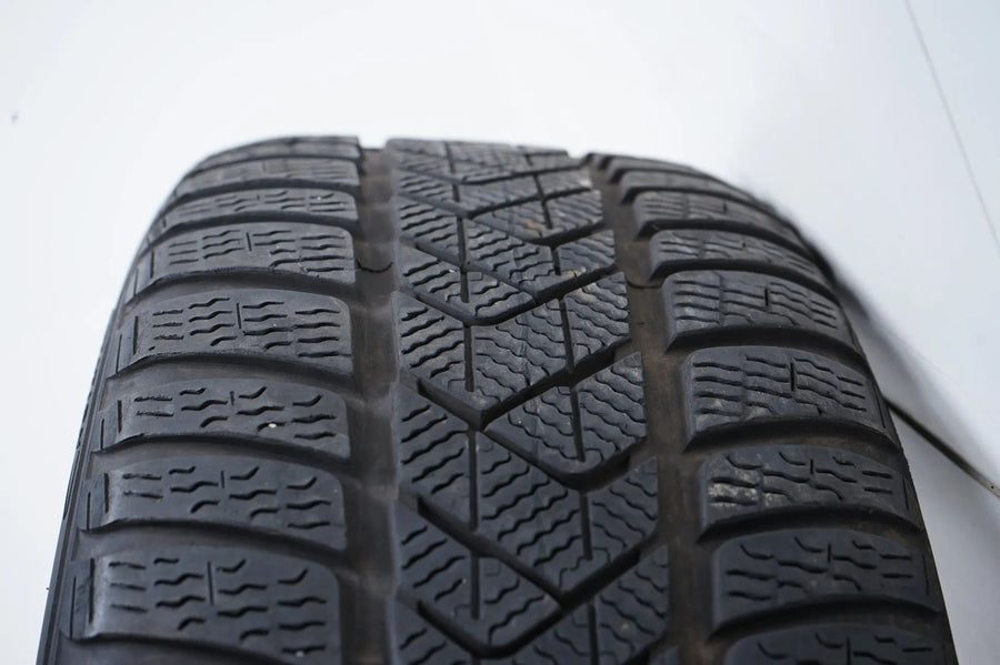 Mercedes C-Class W206 winter tires/wheels 225/45/18 inch