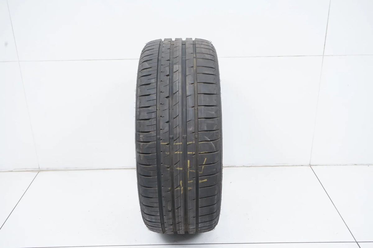 1x Sommerreifen Goodyear 225 40 18 Zoll DOT18 MO ca.7mm RFT Detailansicht 2