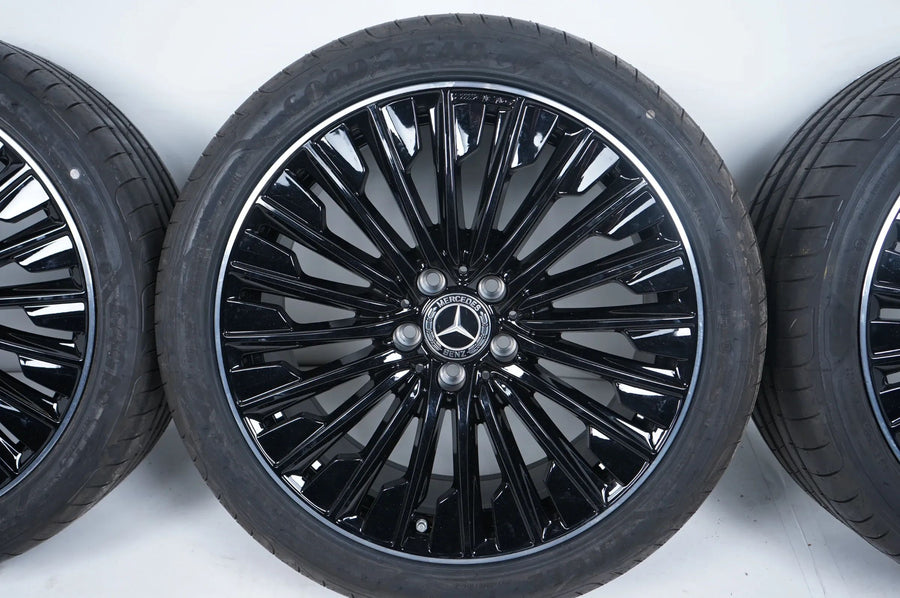 Quasi nuovo Mercedes Classe CLE W236 ruote estive pneumatici estivi 19 pollici A2364011900